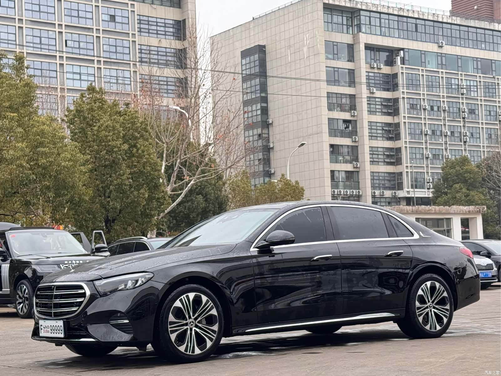 Mercedes-Benz E-Class, 2025 1