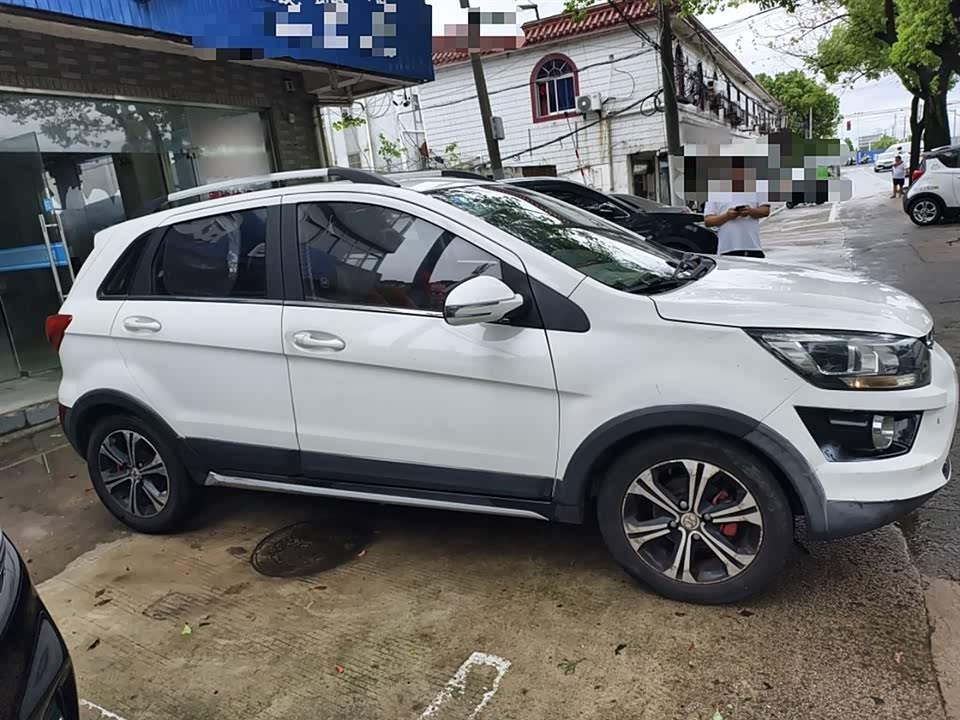 BAIC Shenbao X25 BAIC Shenbao X25