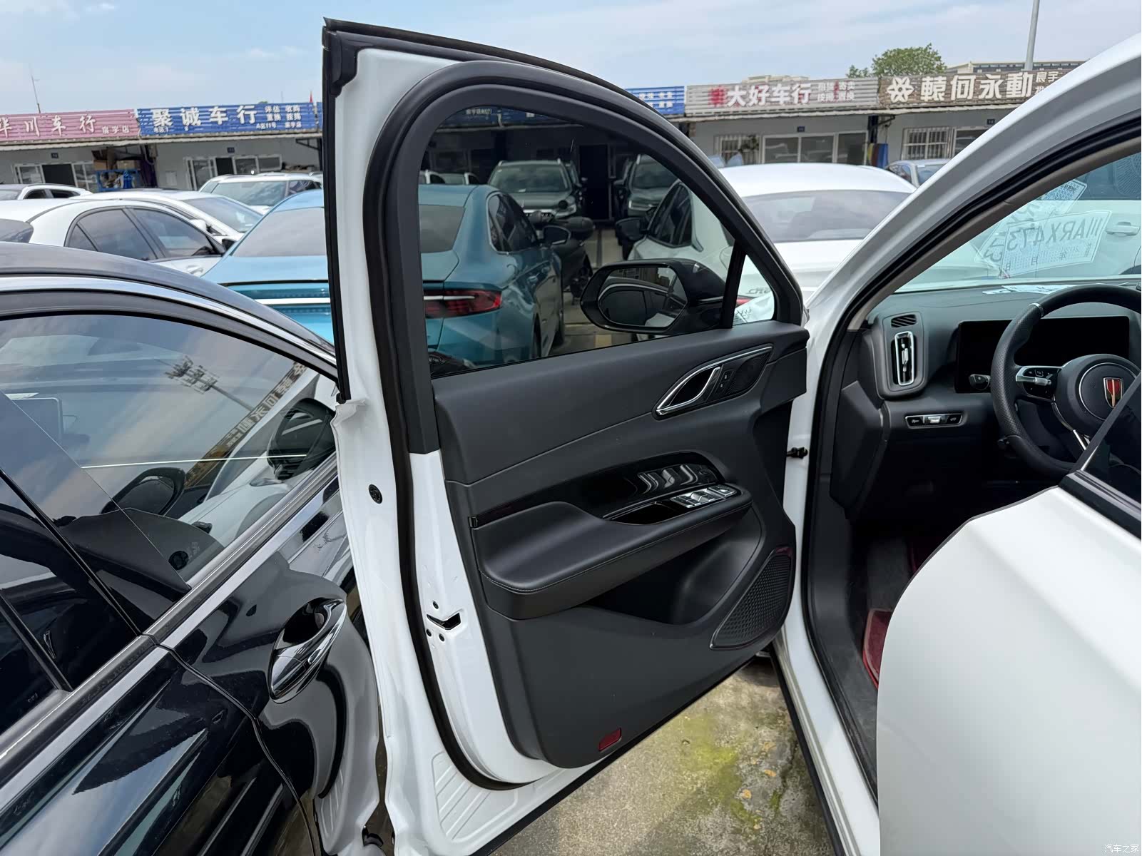 Hongqi HS3, 2023 6