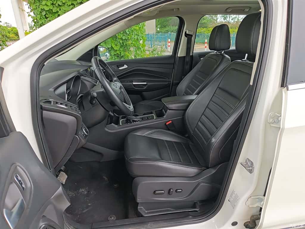 Ford Kuga, 2018 15