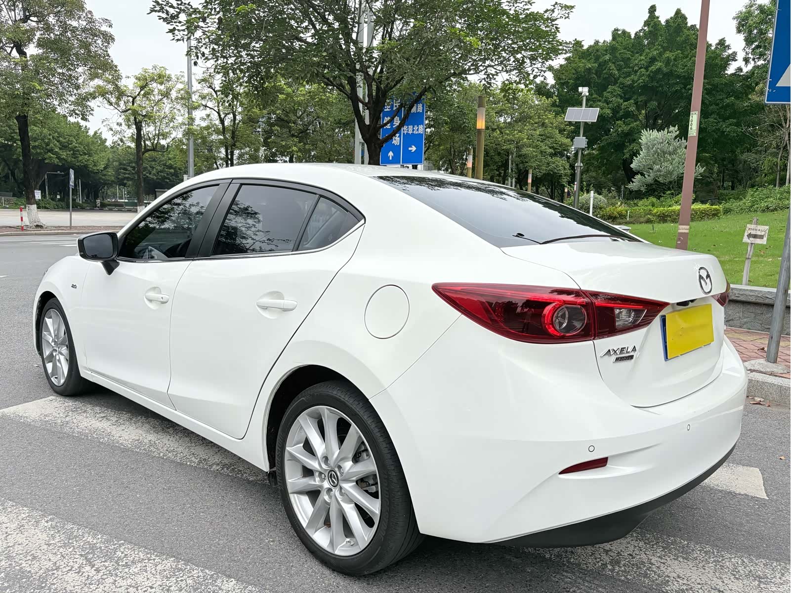 Mazda Mazda3, 2018 все фото