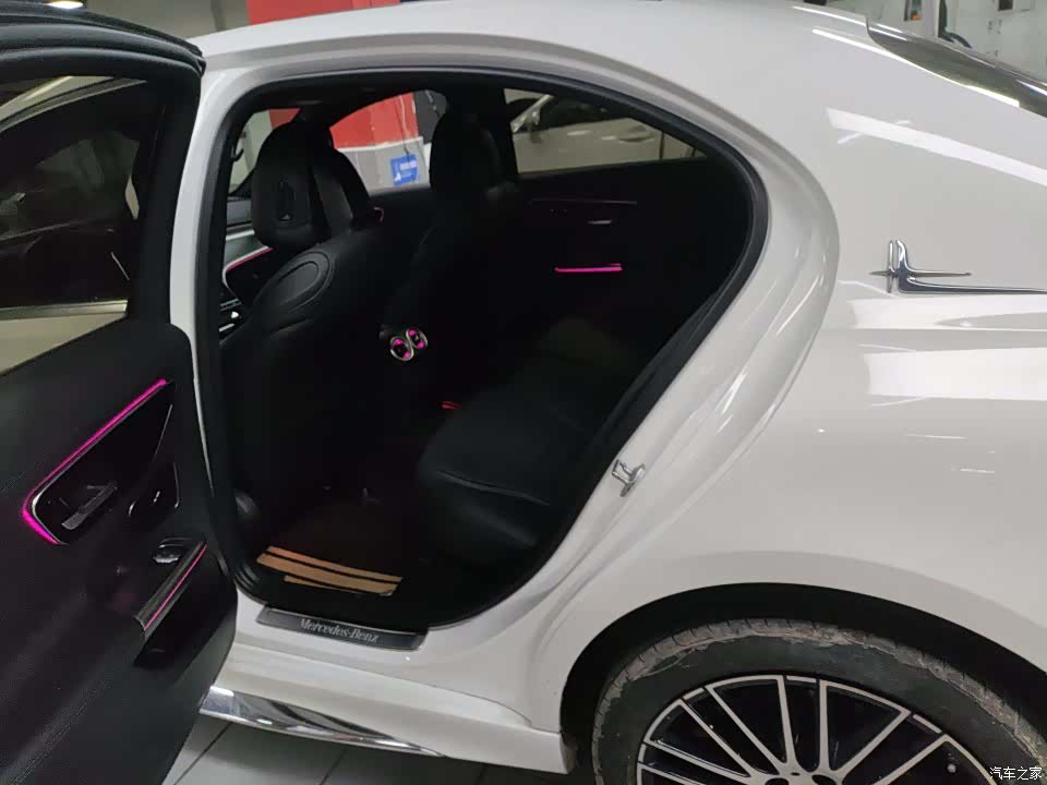 Mercedes-Benz C-Class, 2023 6