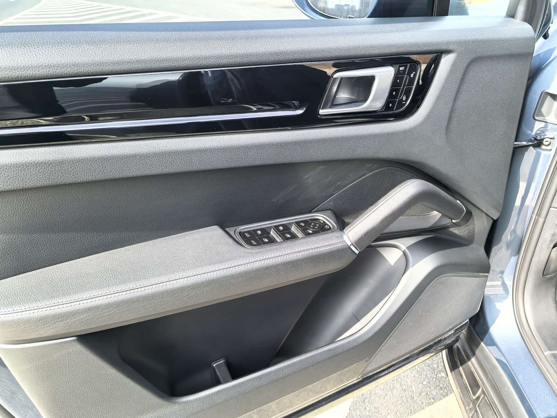 Porsche Cayenne, 2018 9