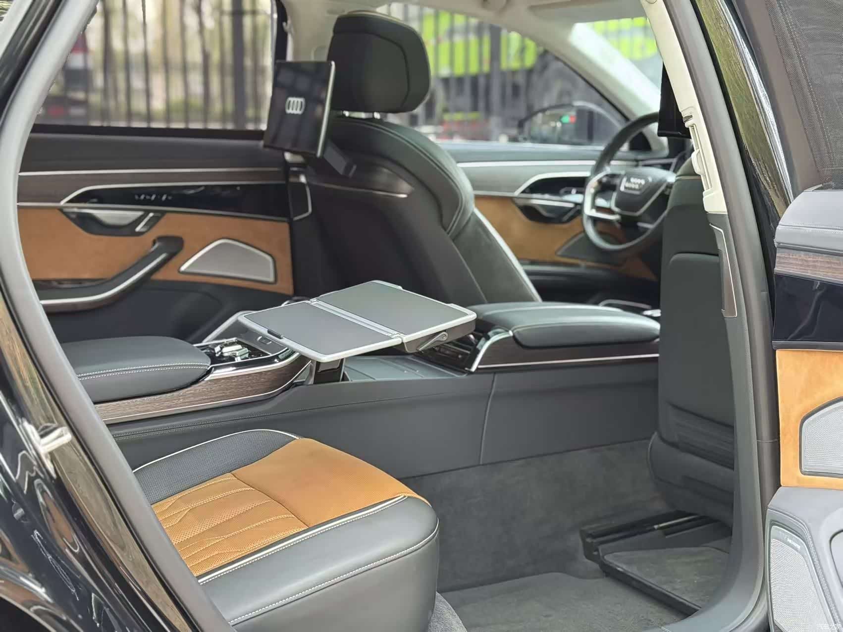 Audi A8L, 2022 6