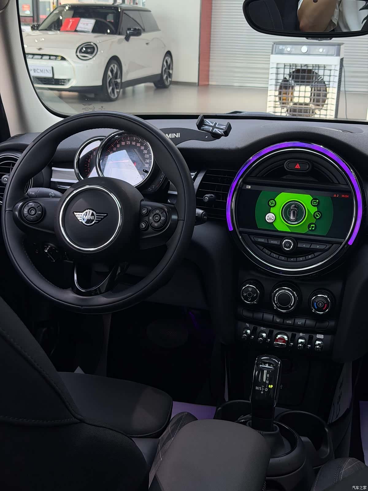 Mini Cooper, 2019 10