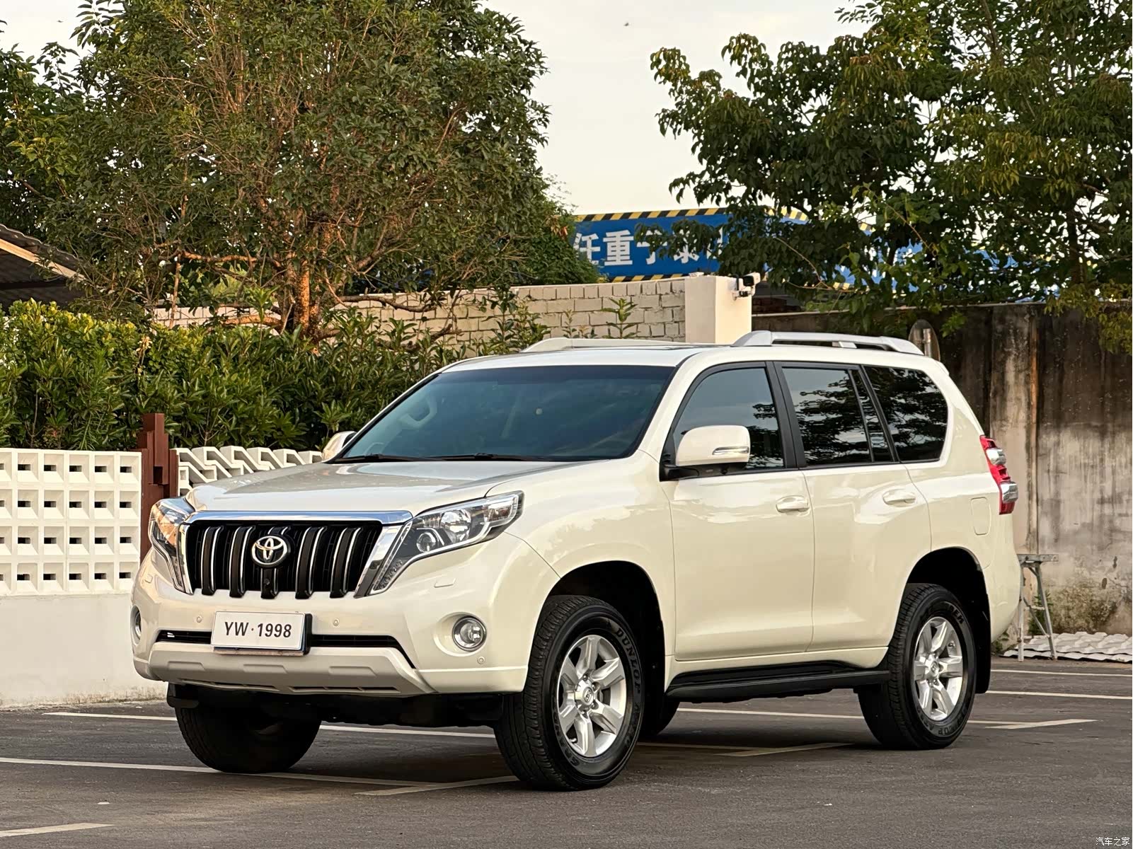Toyota Prado, 2016 1