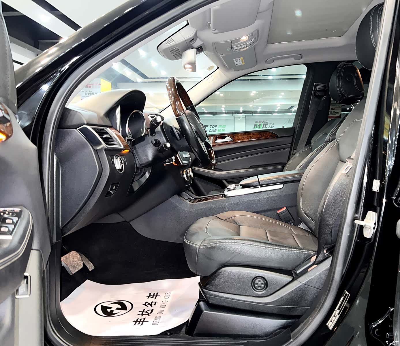 Mercedes-Benz M-Class, 2015 все фото