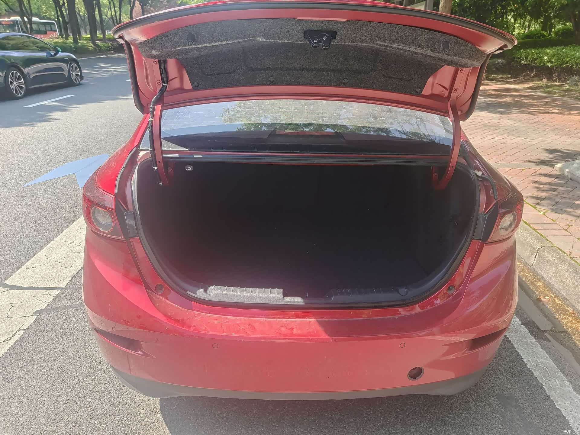 Mazda Mazda3, 2019 10