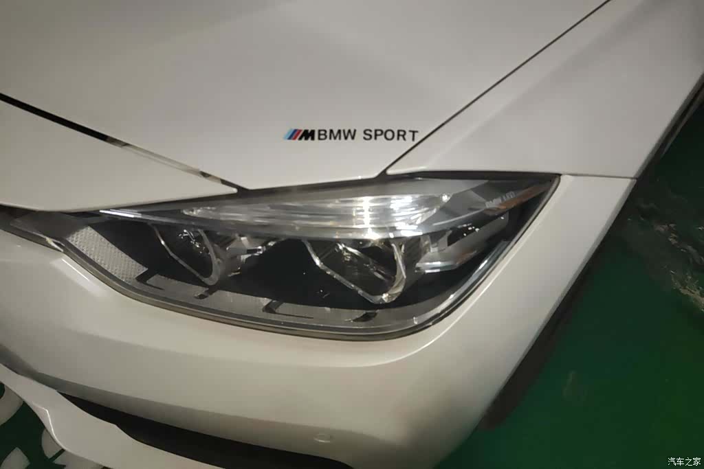 BMW 3 Series, 2017 все фото