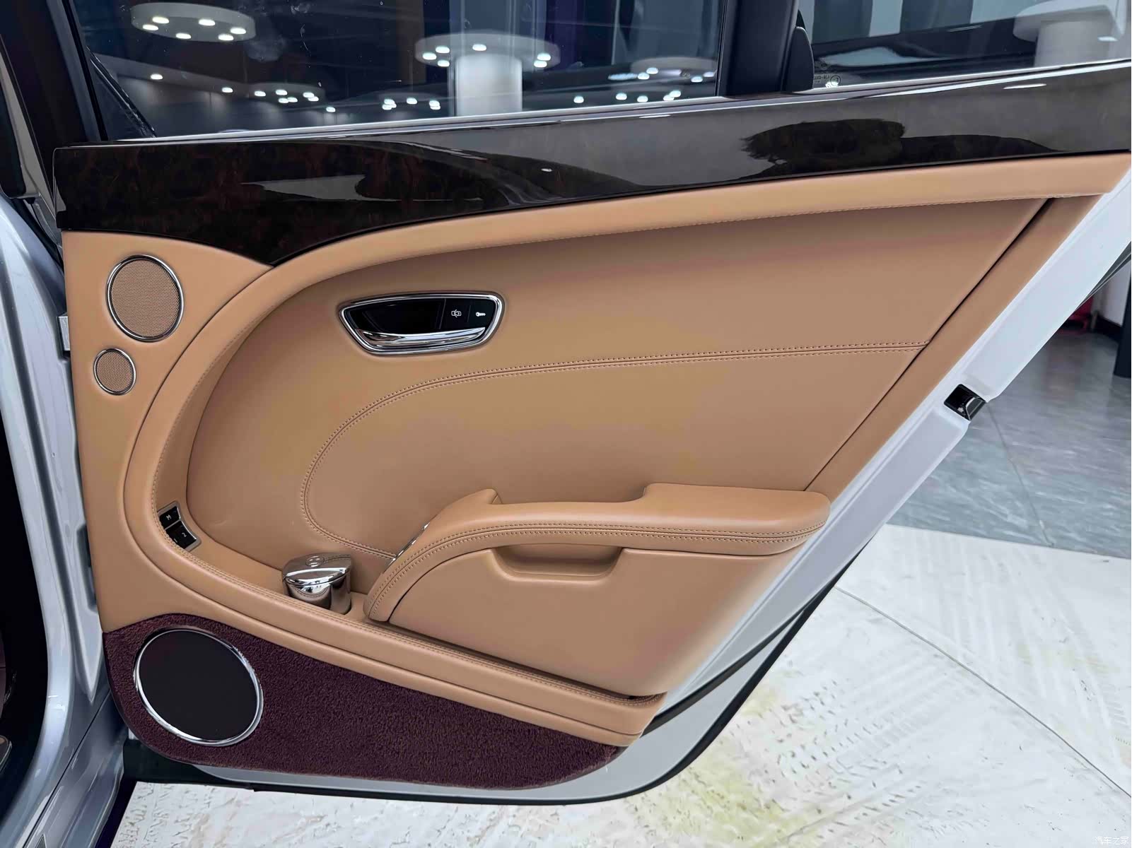 Bentley Mulsanne, 2014 25