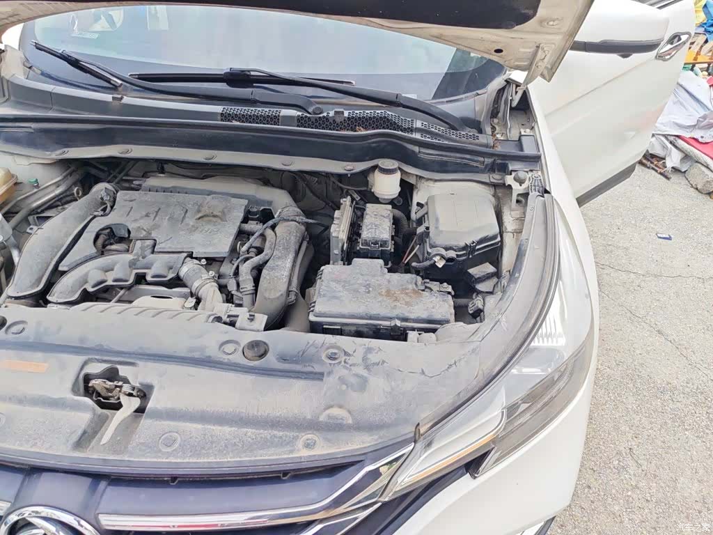 DongFeng AX7, 2018 24