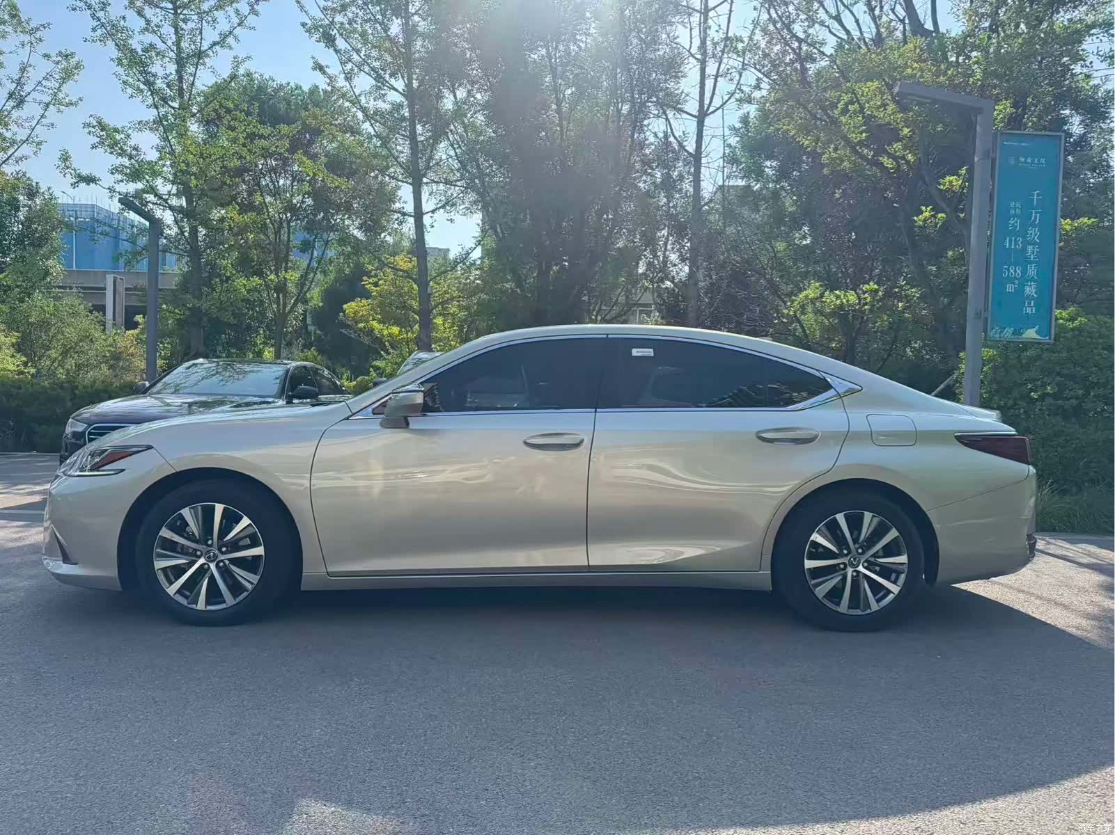 Lexus ES, 2019 17