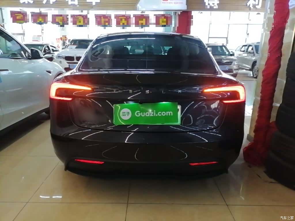 Tesla Model 3, 2024 4