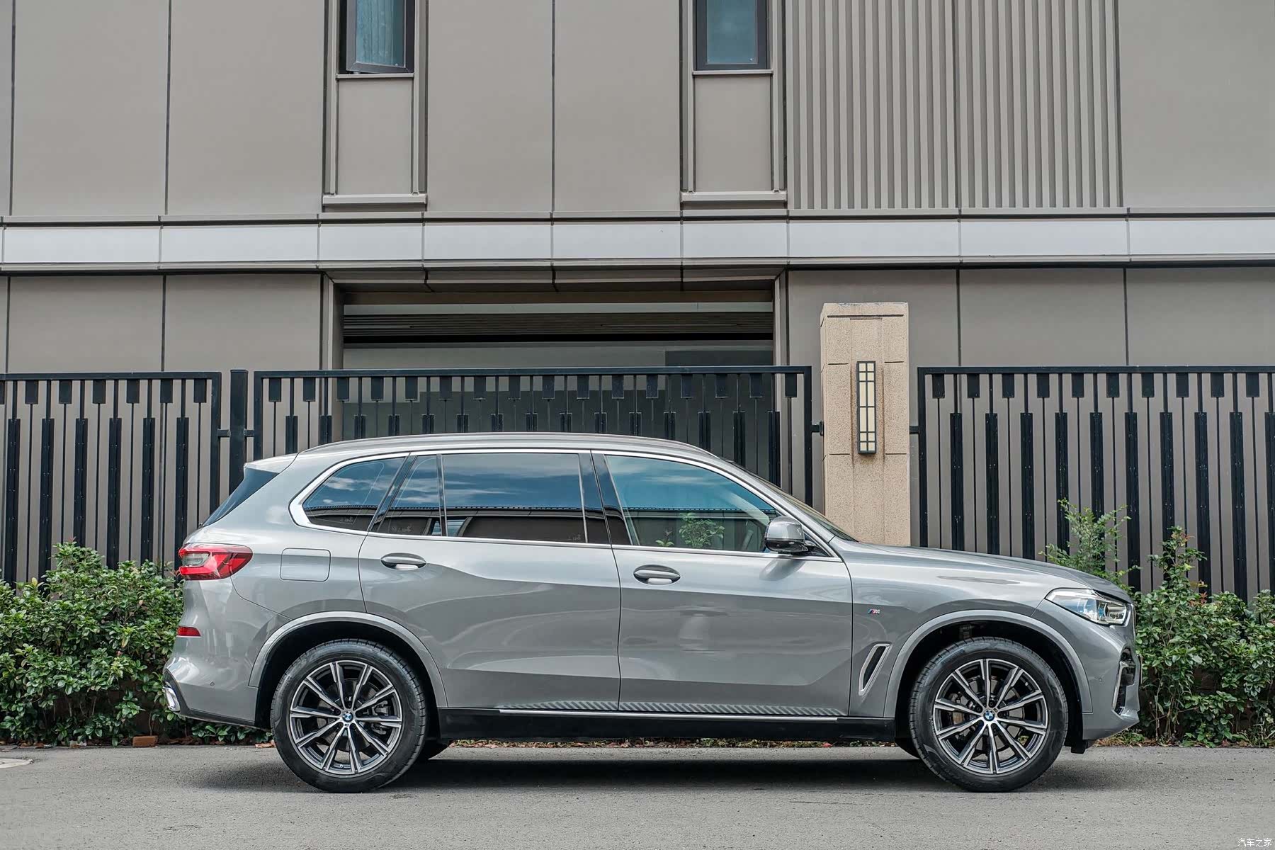BMW X5, 2022 все фото