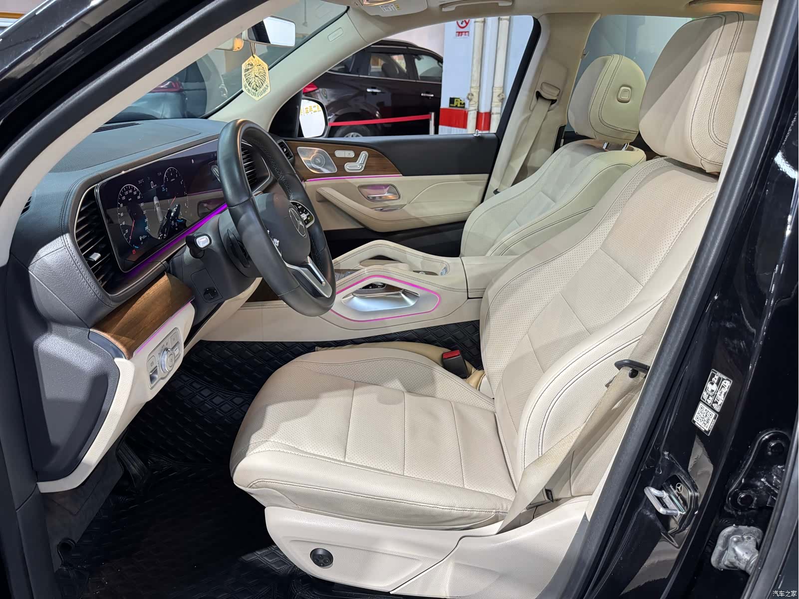 Mercedes-Benz GLE, 2019 13
