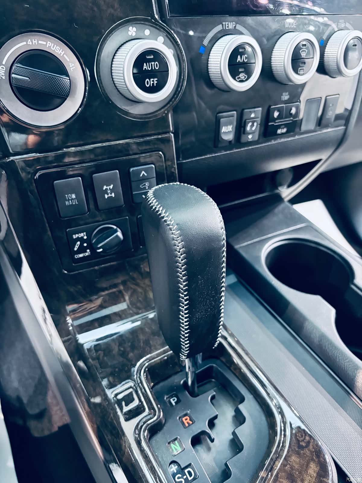 Toyota Sequoia, 2016 9