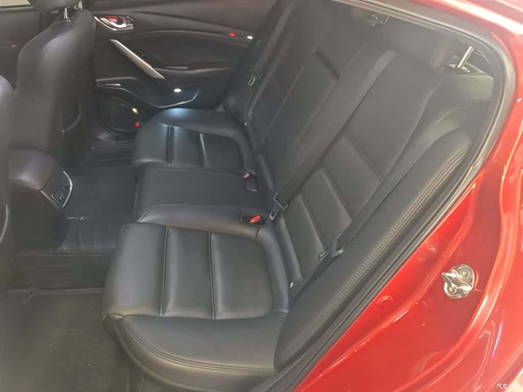 Mazda Atenza, 2018 17