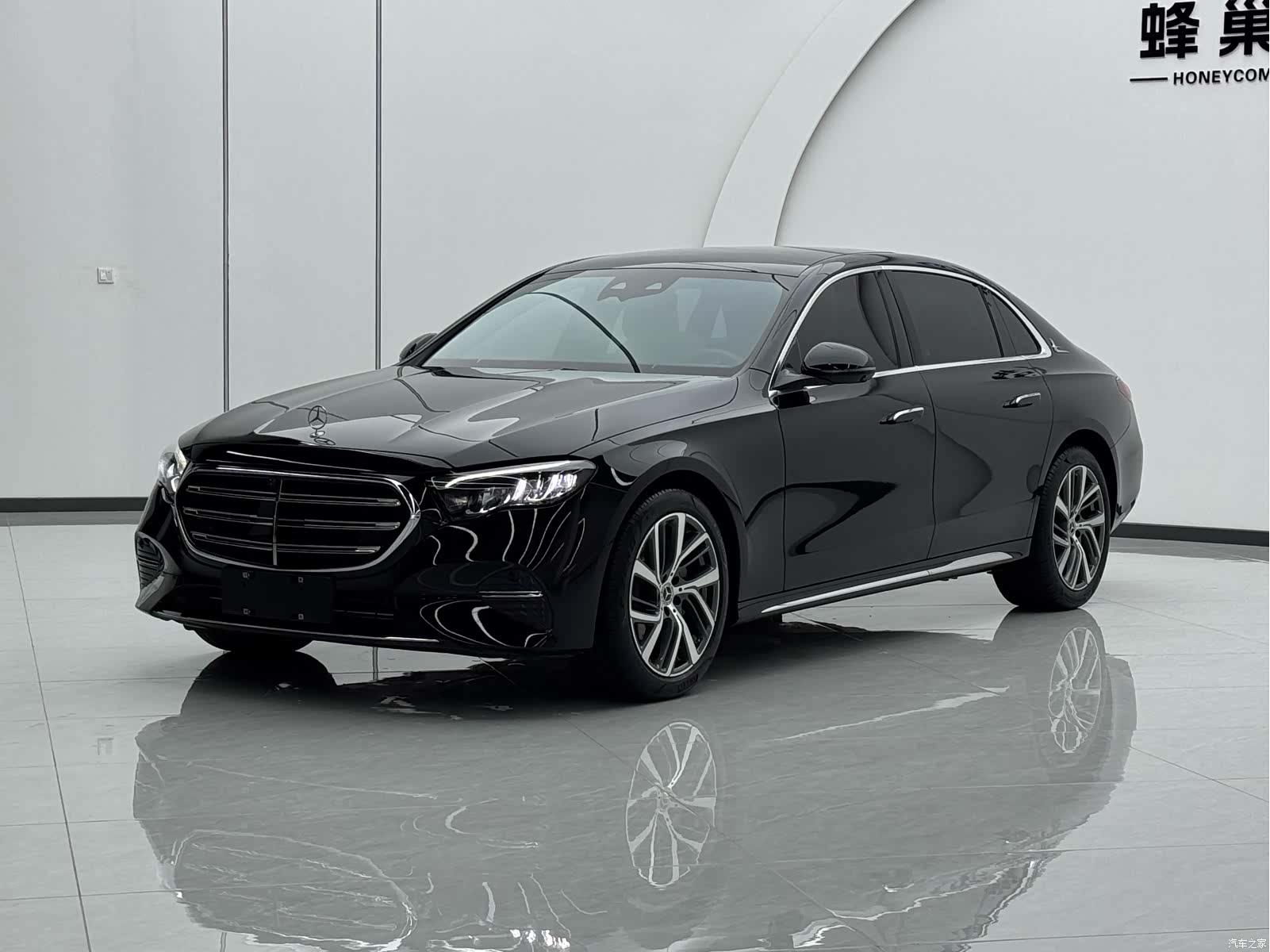 Mercedes-Benz E-Class, 2024 1