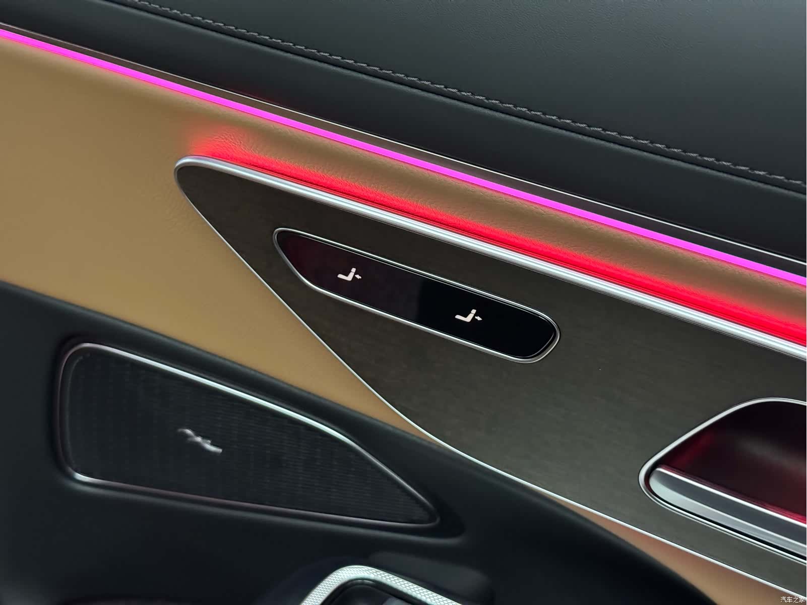 Mercedes-Benz E-Class, 2024 17
