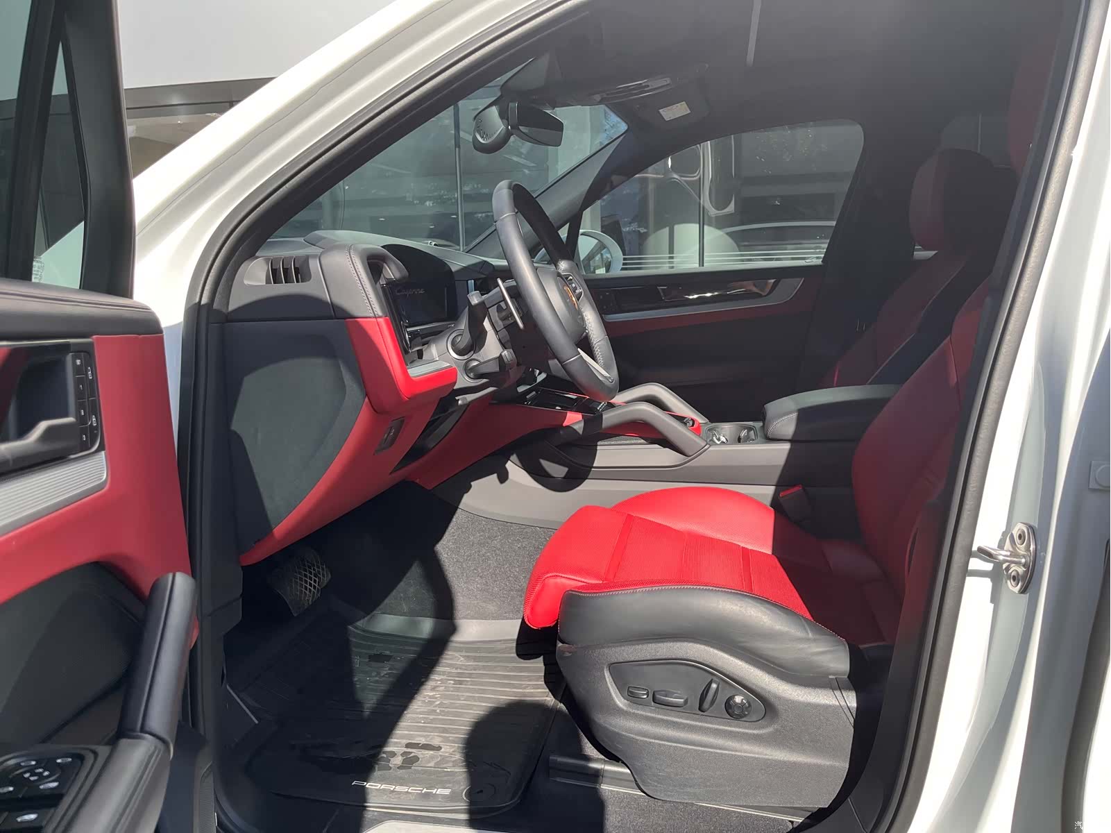 Porsche Cayenne, 2024 9