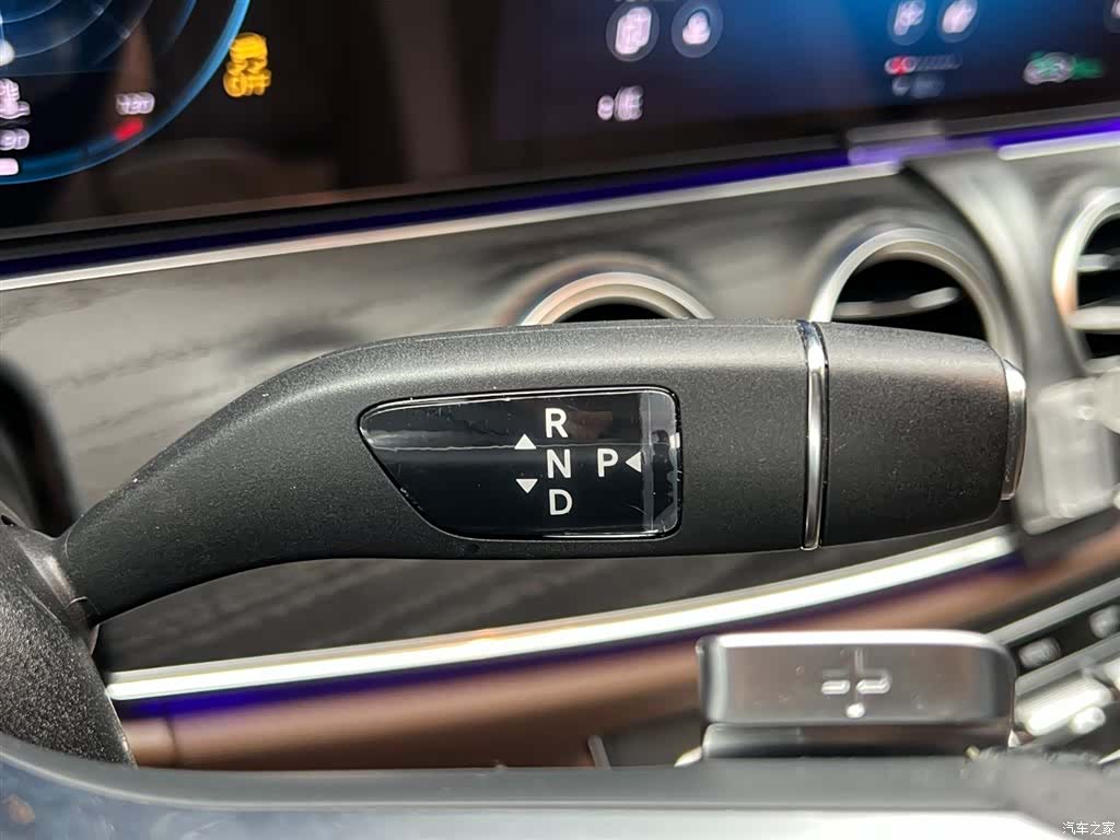 Mercedes-Benz E-Class, 2021 18