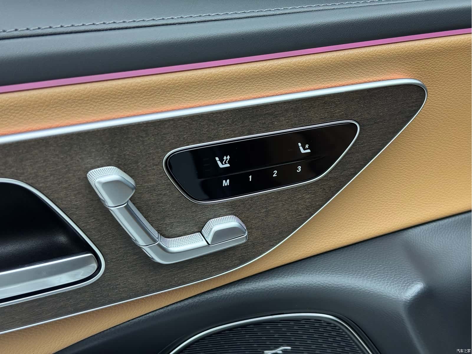 Mercedes-Benz E-Class, 2024 12