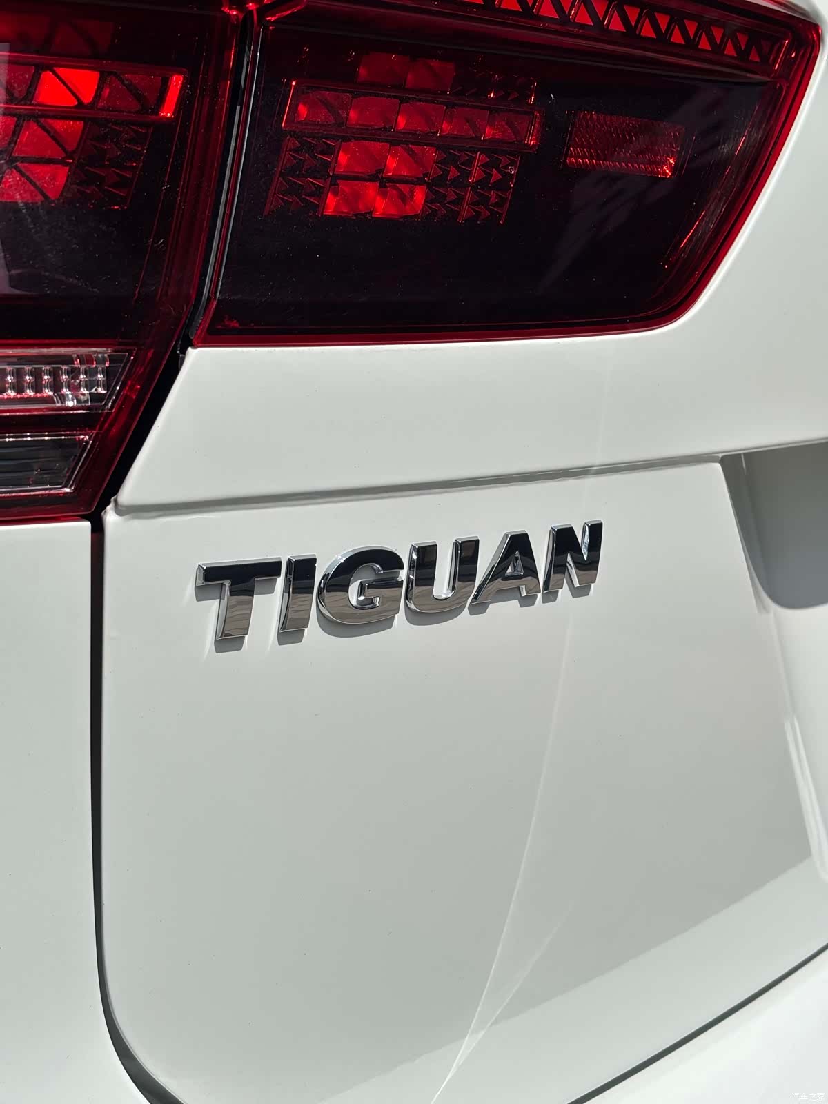 Volkswagen Tiguan, 2019 32
