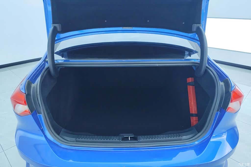 Ford Focus, 2021 4
