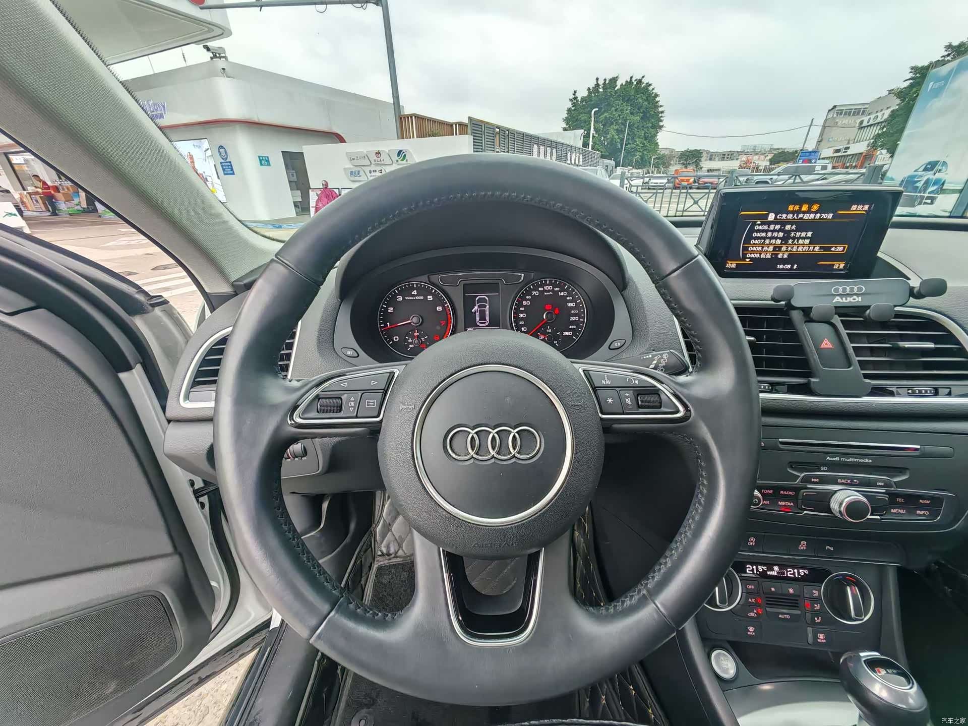 Audi Q3, 2018 10