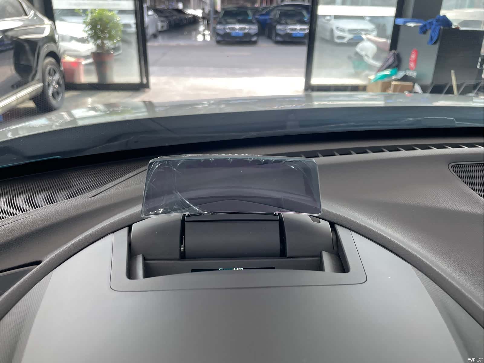 Mazda CX-4, 2022 13