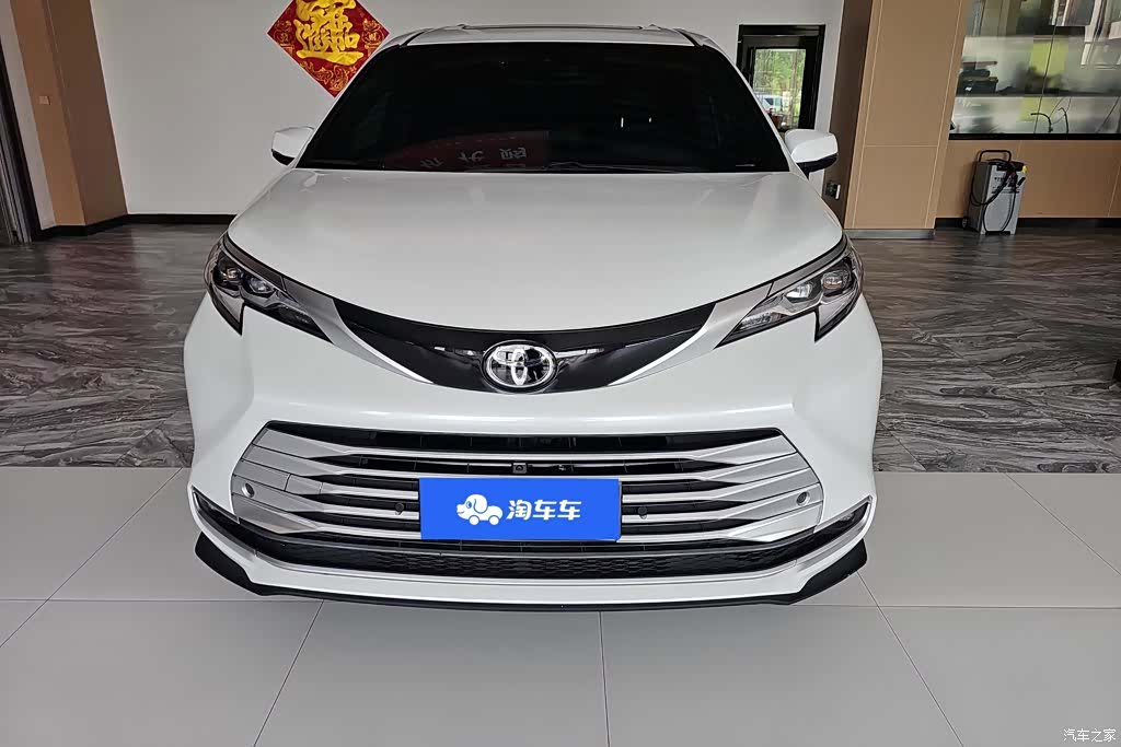 Toyota Sienna, 2024 2