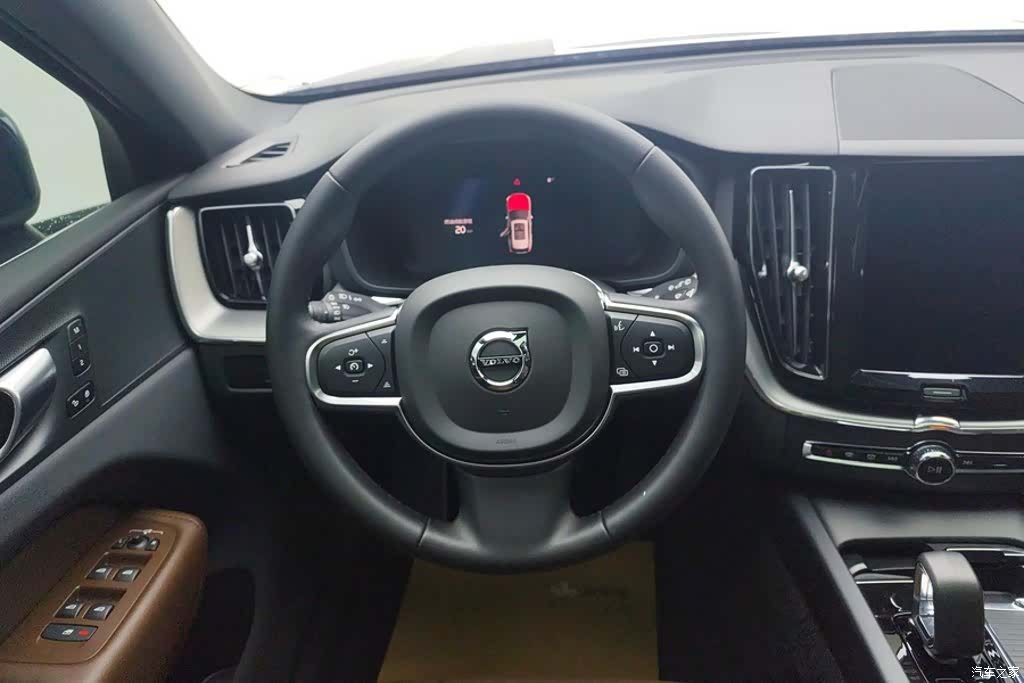 Volvo XC60, 2023 15
