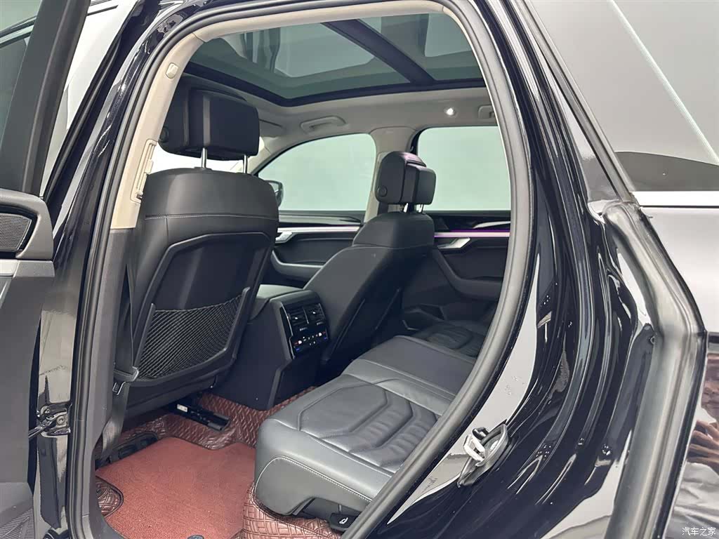 Volkswagen Touareg, 2021 18