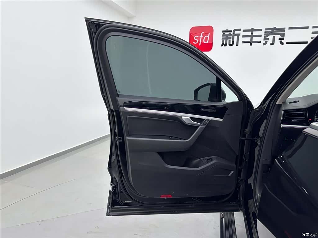 Volkswagen Touareg, 2021 8