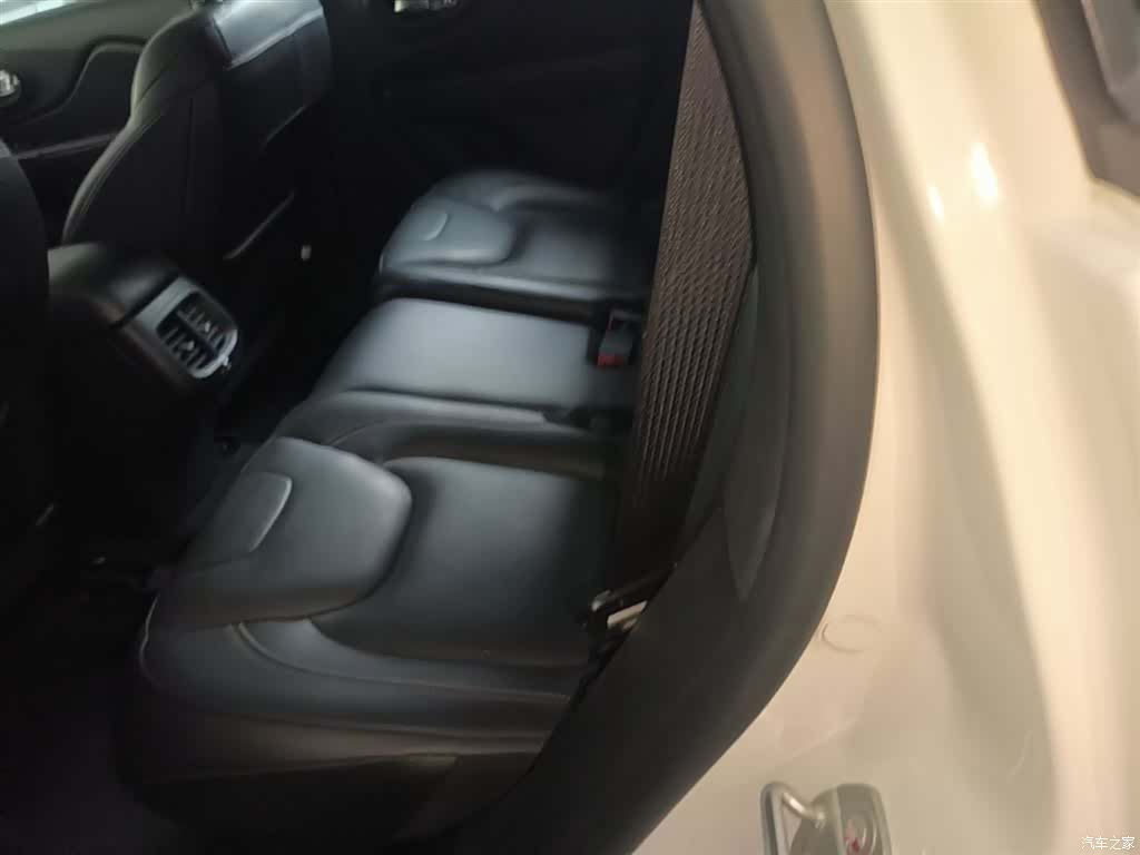 Jeep Cherokee, 2016 17