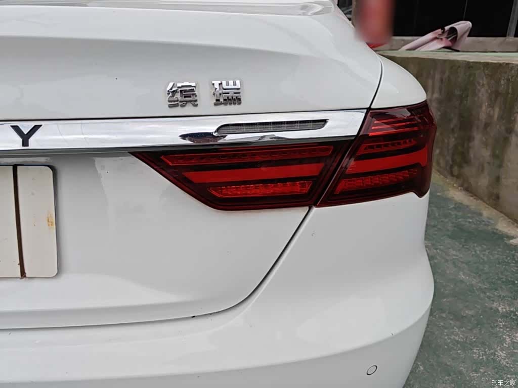 Geely Binray, 2019 8