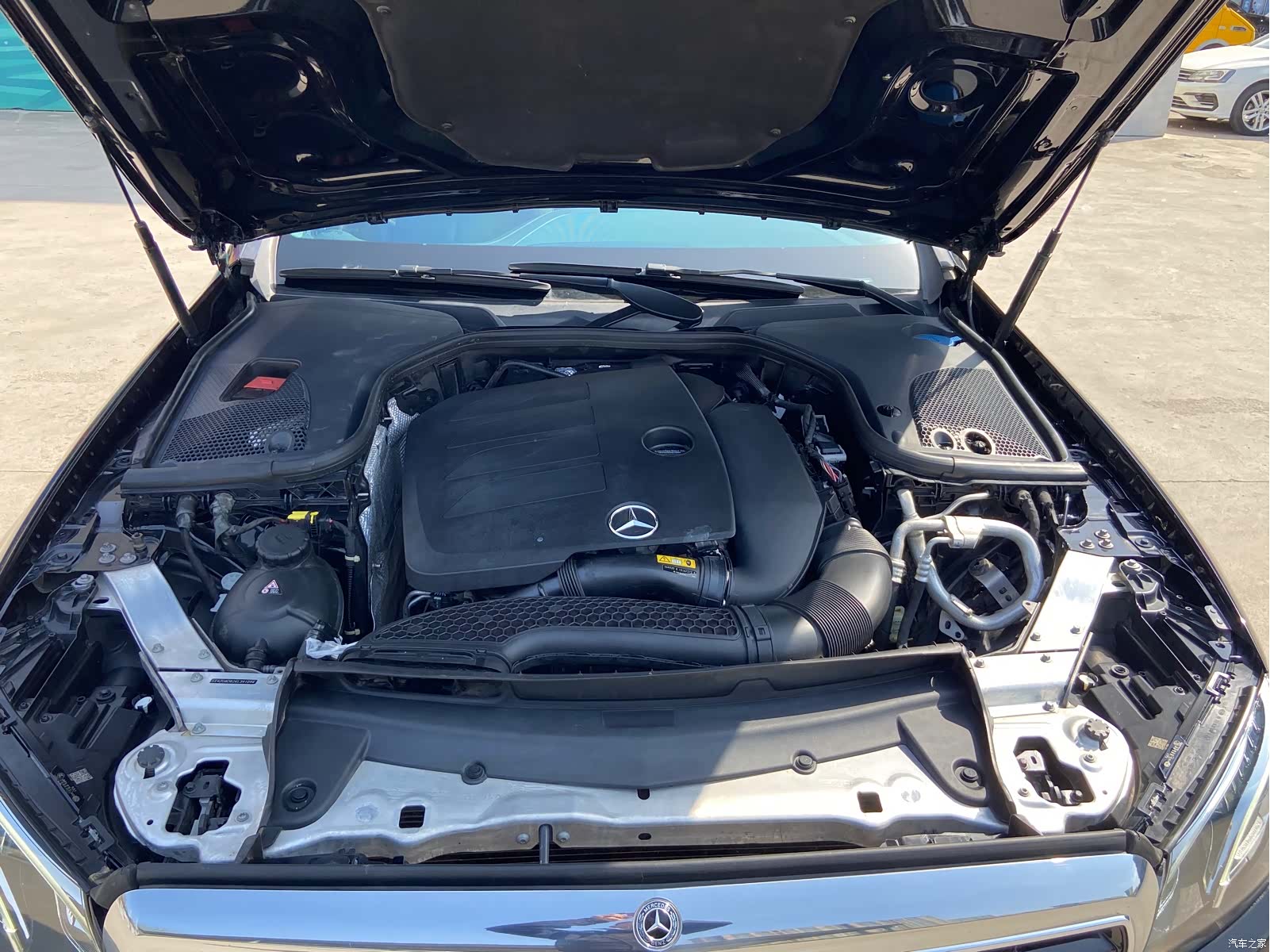 Mercedes-Benz E-Class, 2019 13
