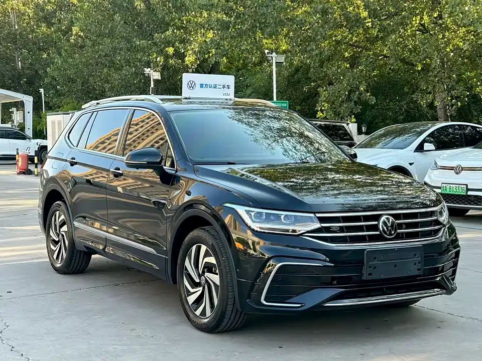 Volkswagen Tiguan L