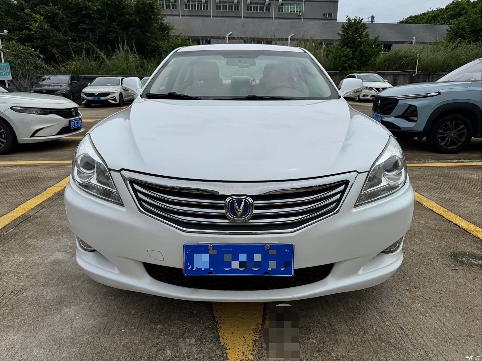 Changan V, 2015 2