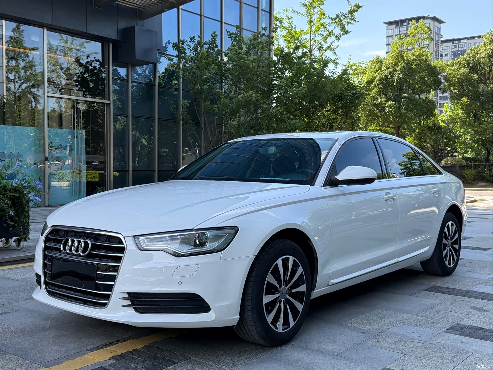 Audi A6L, 2015 1