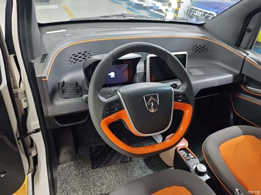 Wuling E100, 2019 11