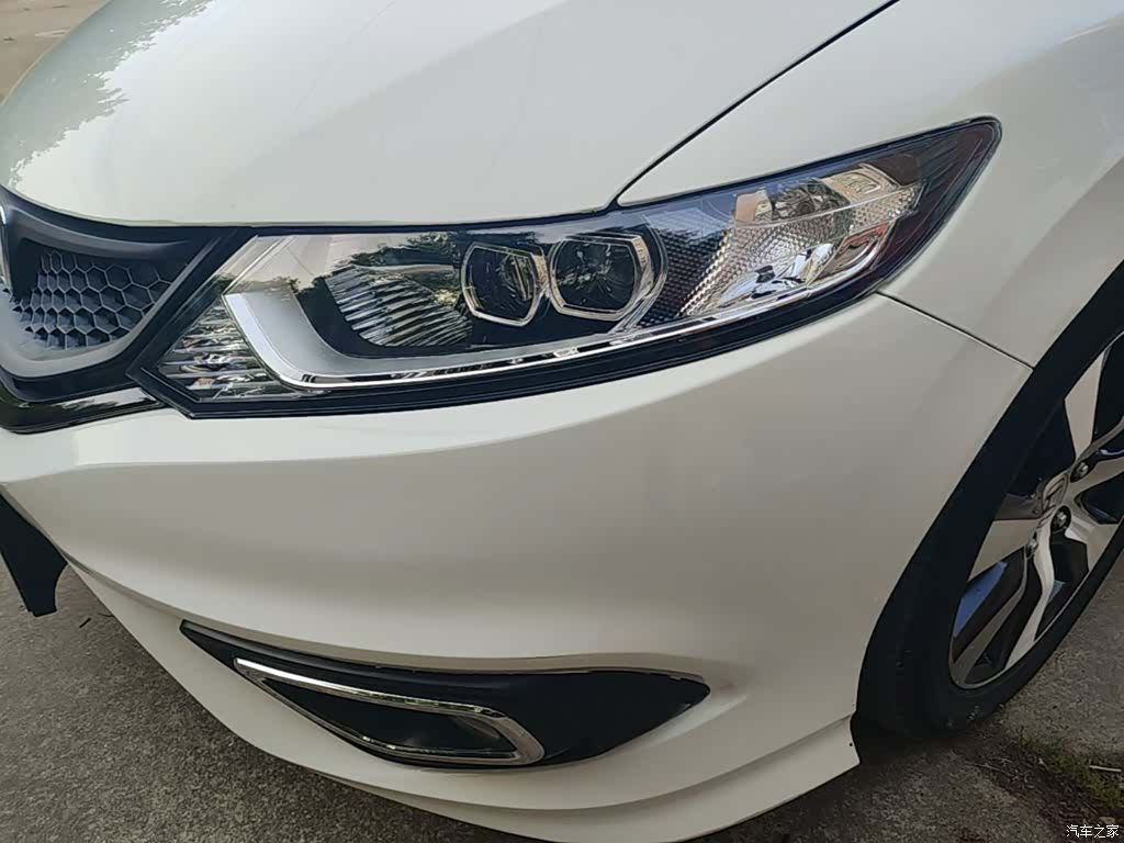 Honda Jade, 2015 18