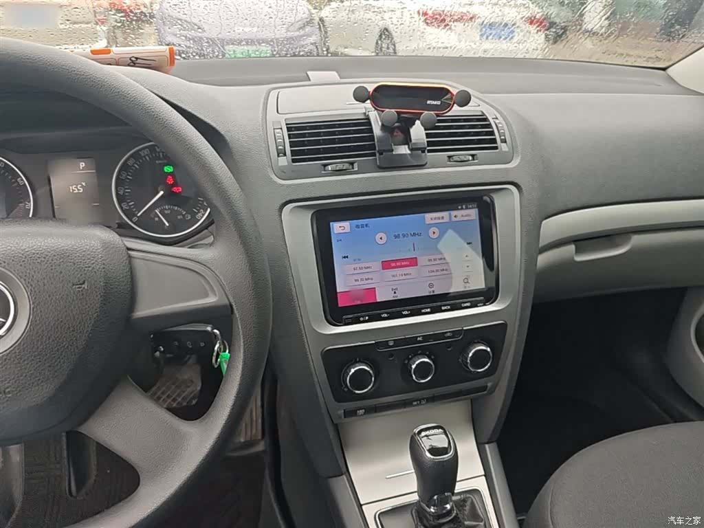 Skoda Octavia, 2014 10