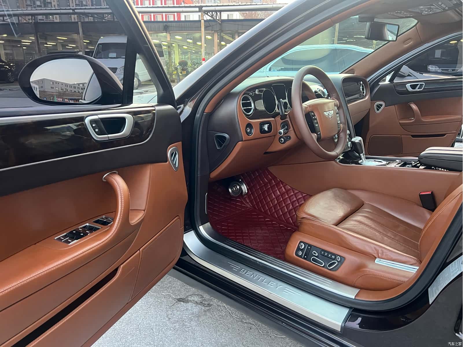 Bentley Flying Spur, 2013 8