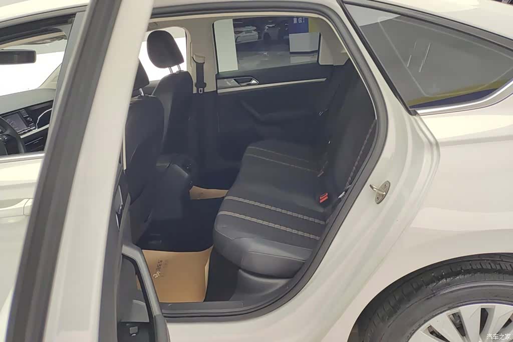 Volkswagen Lavida, 2020 11