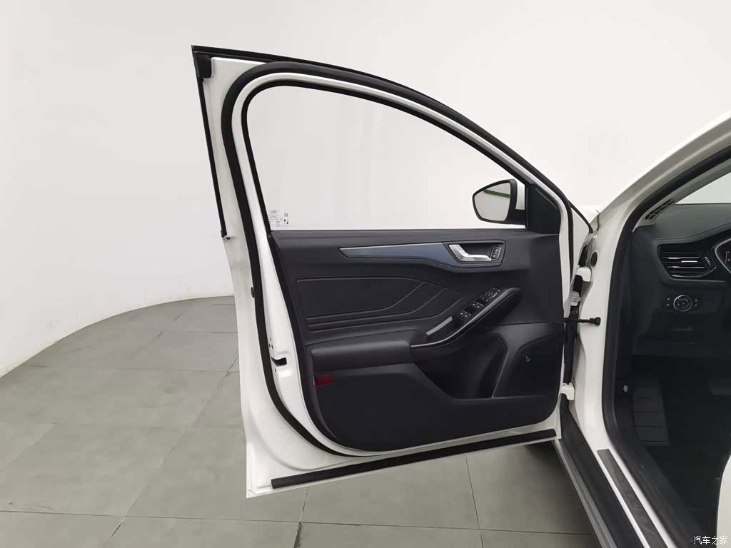 Ford Focus, 2021 8