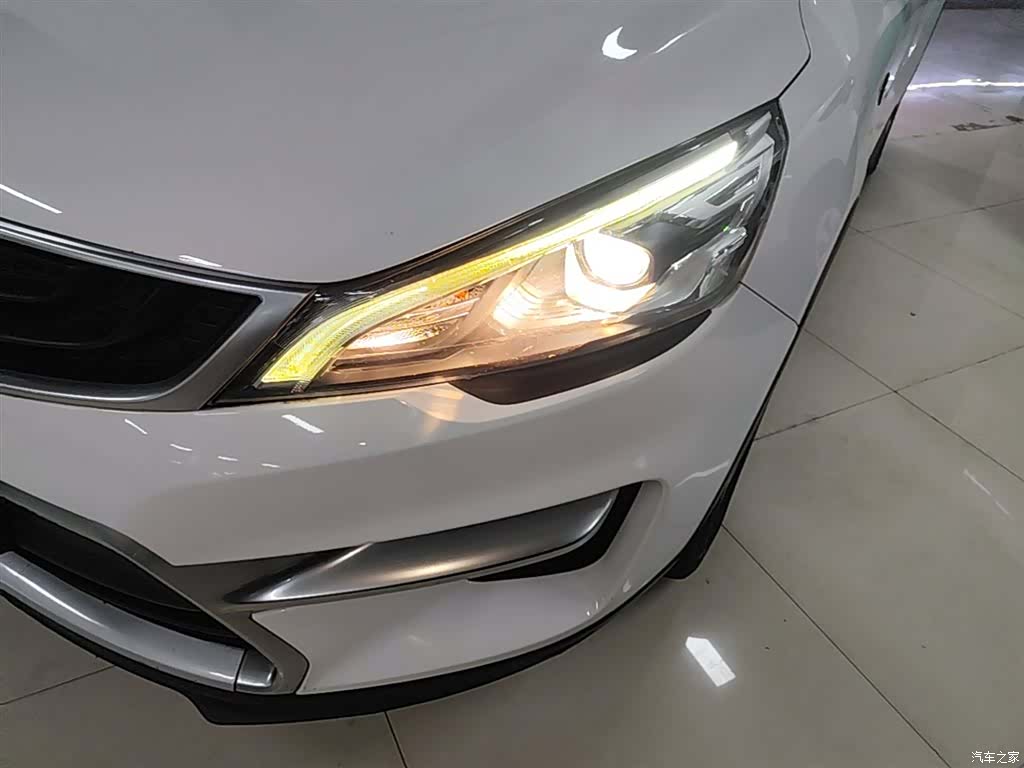 Geely Emgrand, 2019 24