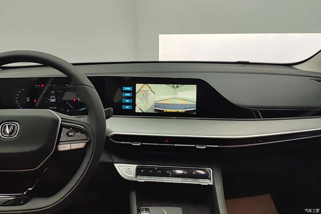Changan Eado, 2025 13