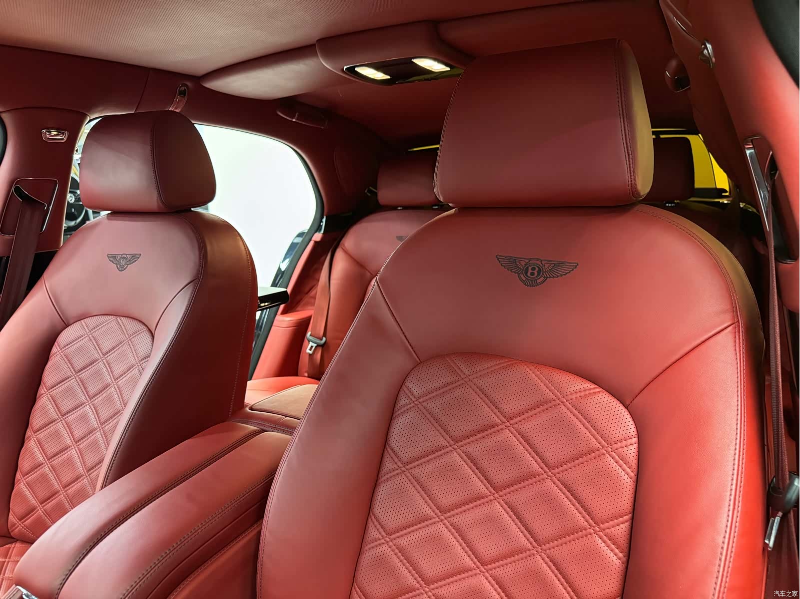 Bentley Mulsanne, 2018 14