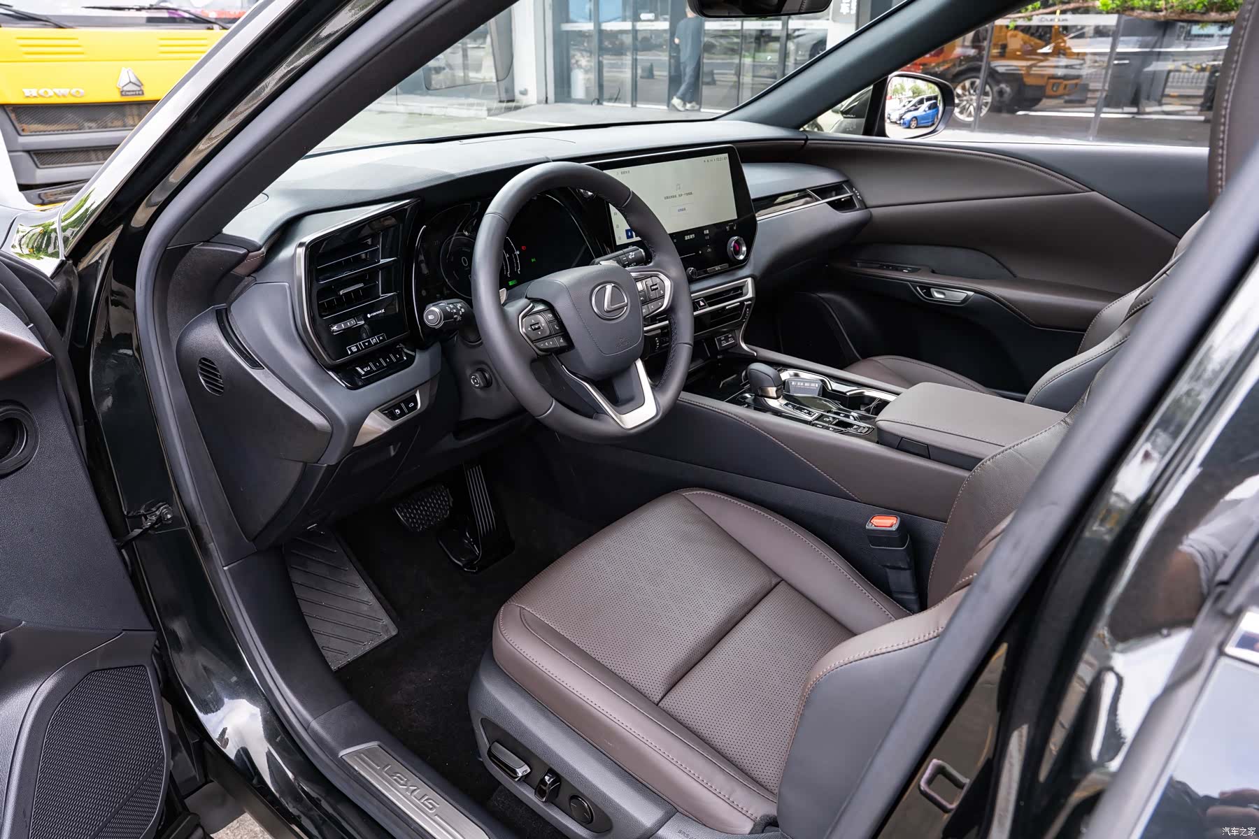 Lexus RX, 2024 9